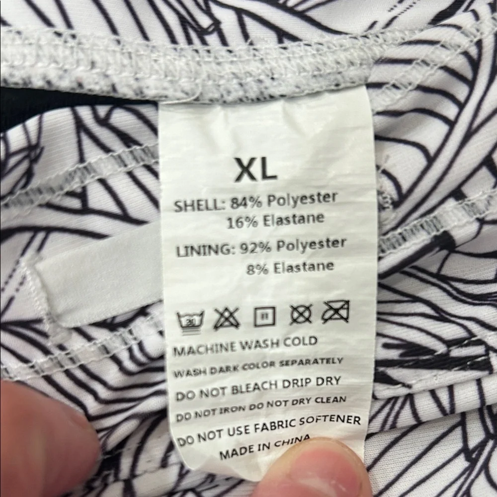 Moteepi Golf Tennis Pickleball Skort XL Black/White Leaf Pattern Skirt‎